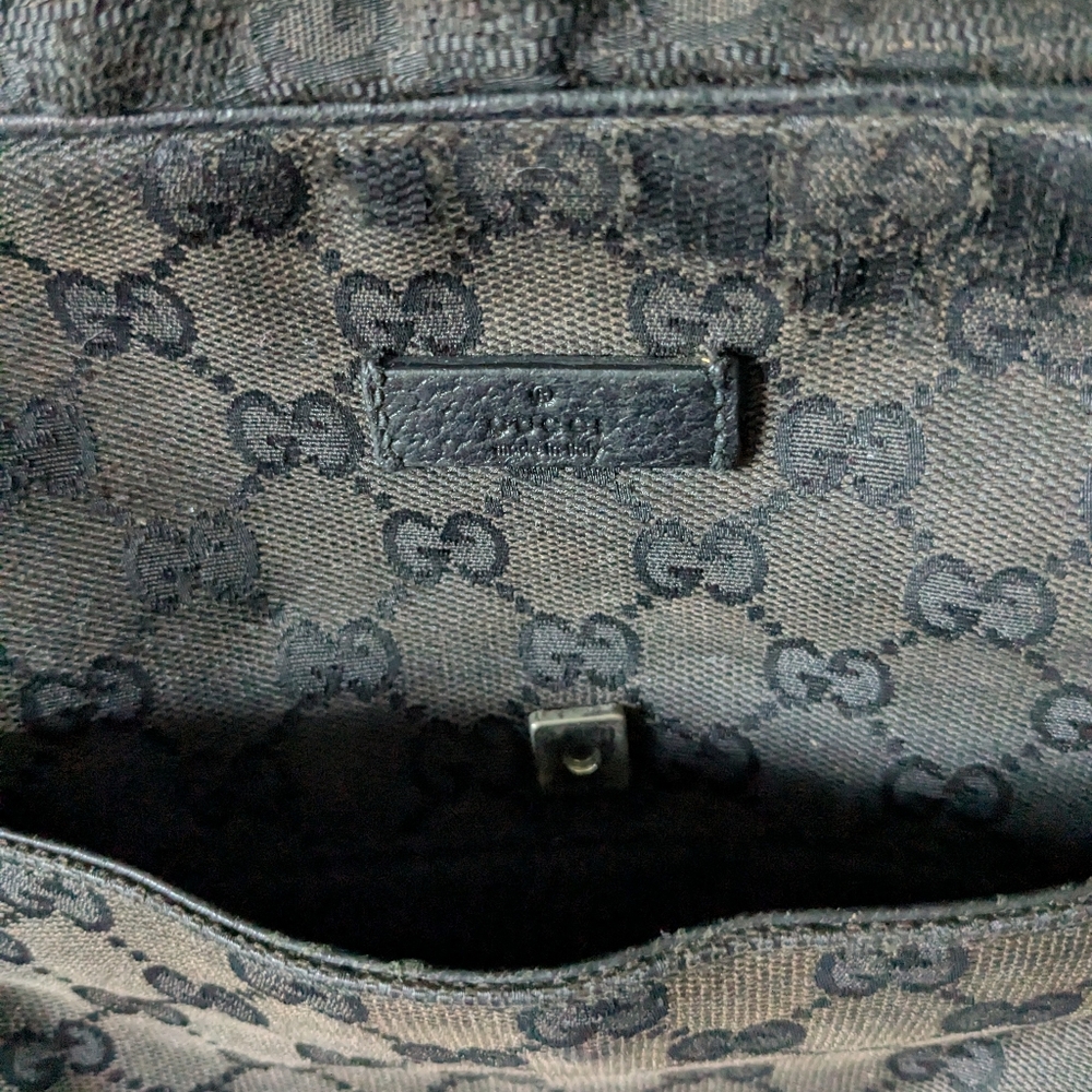 Authentic Gucci Black Messenger Bag with Adjustable Strap and Leather Trim - Picture 16 of 16